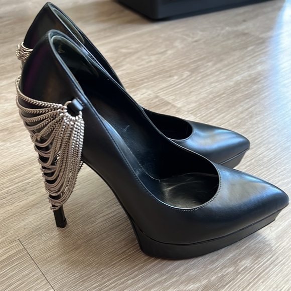 YSL Black Leather Stacked Pumps with Silver chains - Picture 7 of 8